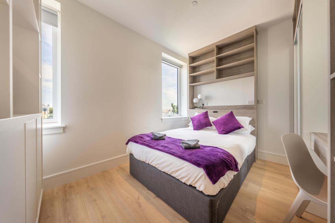 Cozy Apartments - Free Wifi And Parking Onsite Feltham Kültér fotó